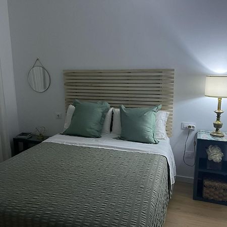 Apartamento Turistico Damajuana Parking Free Espartinas Exteriör bild