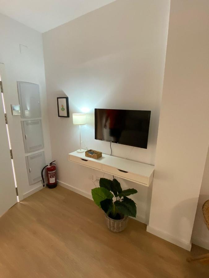 Apartamento Turistico Damajuana Parking Free Espartinas Exteriör bild