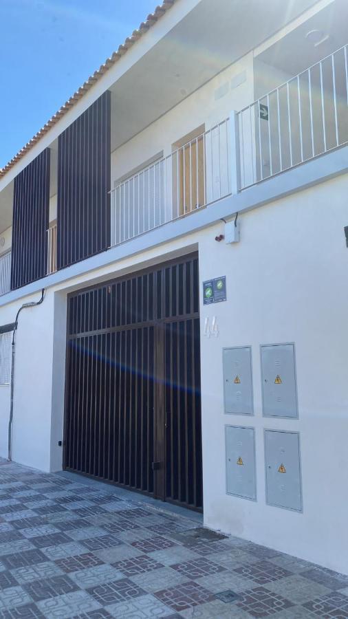 Apartamento Turistico Damajuana Parking Free Espartinas Exteriör bild