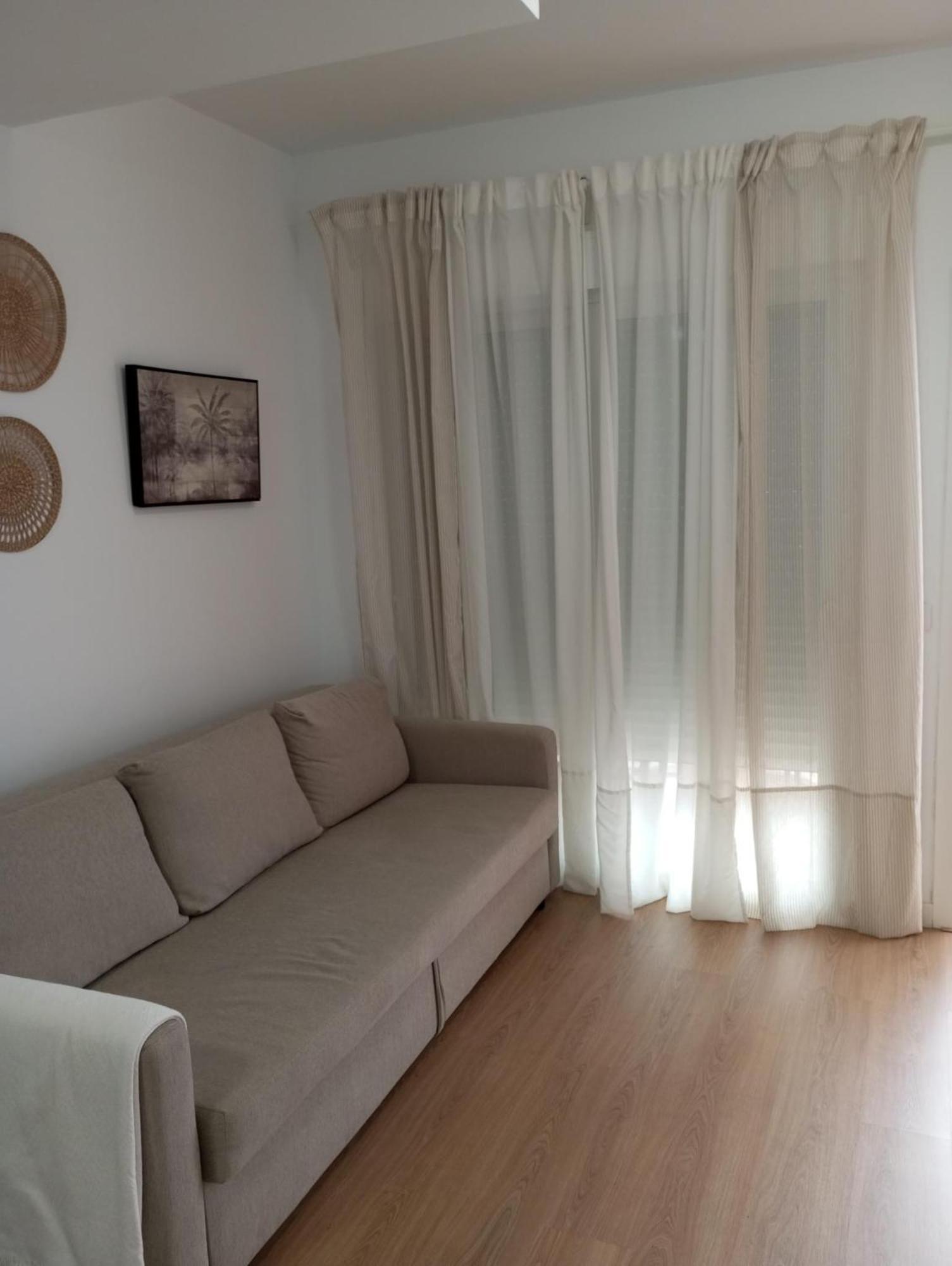 Apartamento Turistico Damajuana Parking Free Espartinas Exteriör bild