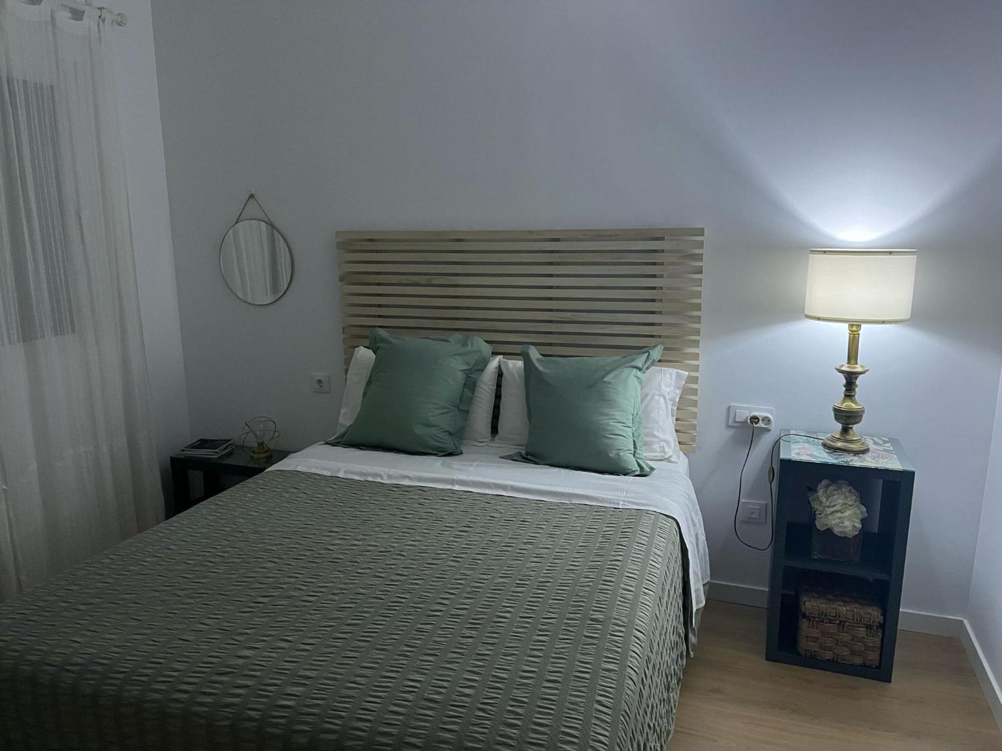 Apartamento Turistico Damajuana Parking Free Espartinas Exteriör bild